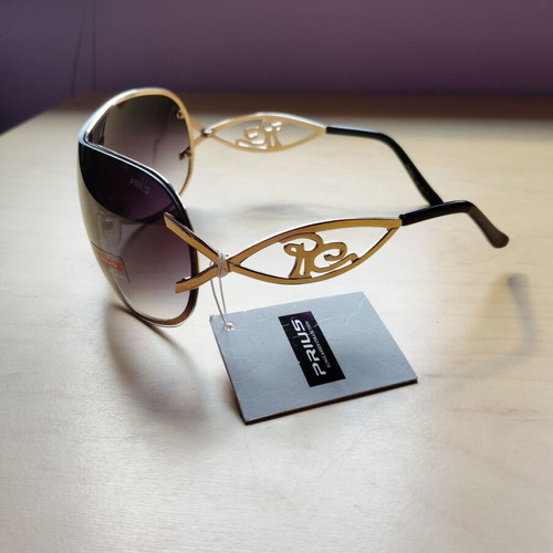 Prius new sunglasses without case