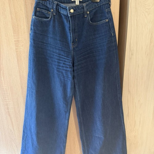 H&M bell-bottom jeans like new, size S