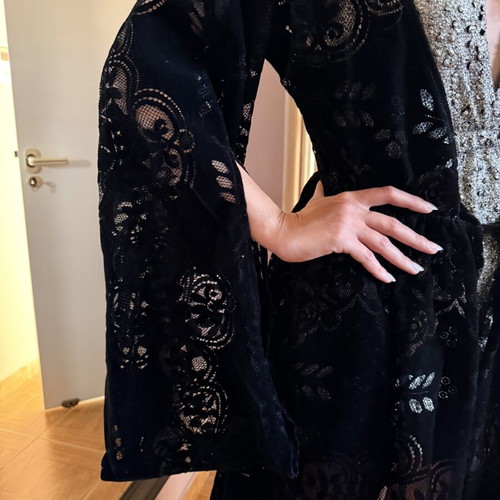 Nidodileda limited edition wrap dress set like new, black and gold