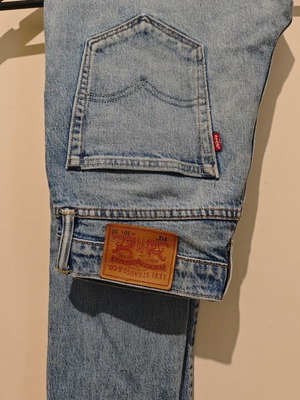 Levi's 512 Slim fit αντρικό τζιν σε μπλε, W30 L32