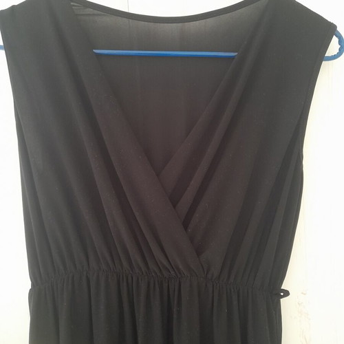 Black knee-length dress with V-neck, used, size M