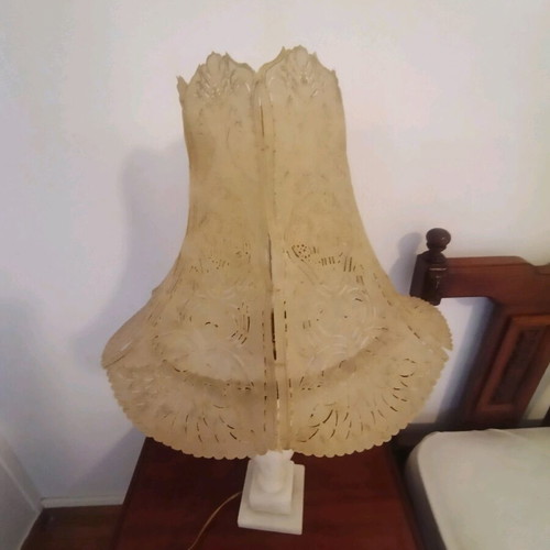 Vintage table lamp like new