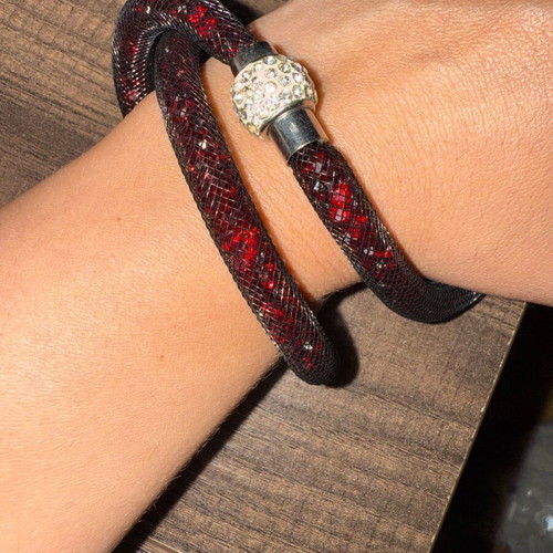 Magnetic bracelets new, set of 3, red and gold