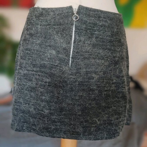 Set of 2 short skirts like new, black and brown, size S