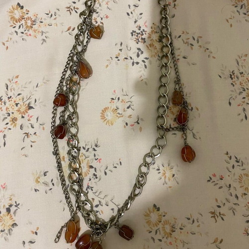 Necklace chain with precious stones like new, orange and silver