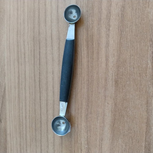 Spoon for pastry designs like new, length 16