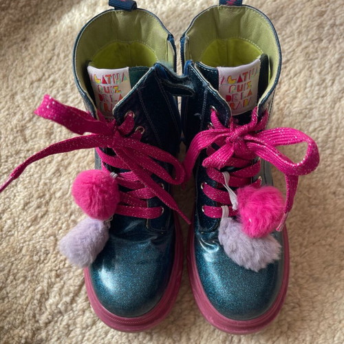 Agatha Ruiz De La Prada children's boots used, blue glitter with pink laces