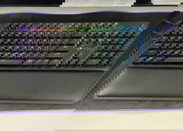 Razer Blackwidow Chroma Elite keyboard