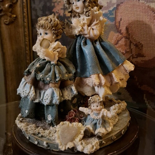 Vintage sisters figure used