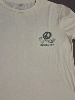 Quiksilver T-shirt like new, white with green print, size S