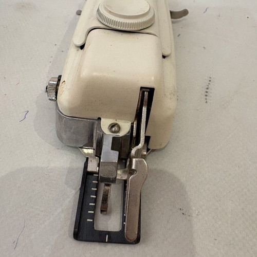 Singer sewing machine special stitch accessory used