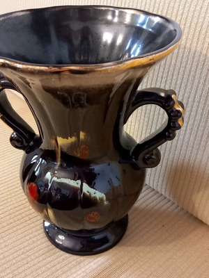Glossy ceramic vase like new, German made