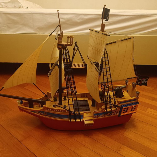 Playmobil ship