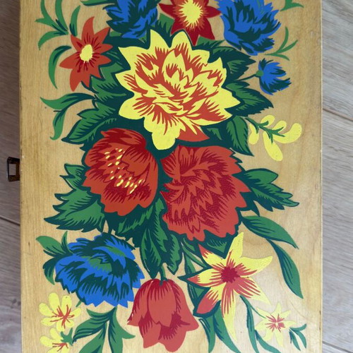 Vintage wooden sewing and jewellery box with floral design