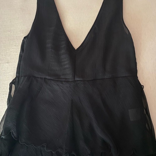 Lussile sleeveless black top like new, size M