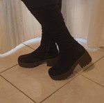 Black women's boots size 37, classic style