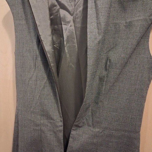 Benetton women's dress like new, grey checkered