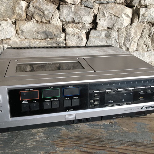 Hitachi VT-9300E Retro VHS Video Recorder, Made in Japan