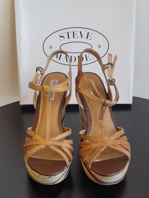 Steve Madden women's platform espadrille sandals size 39 used, tan
