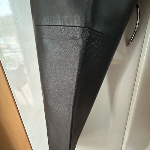 Leather pants like new, size large, black
