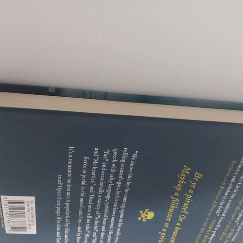 The Golden Age of Piracy book like new, history