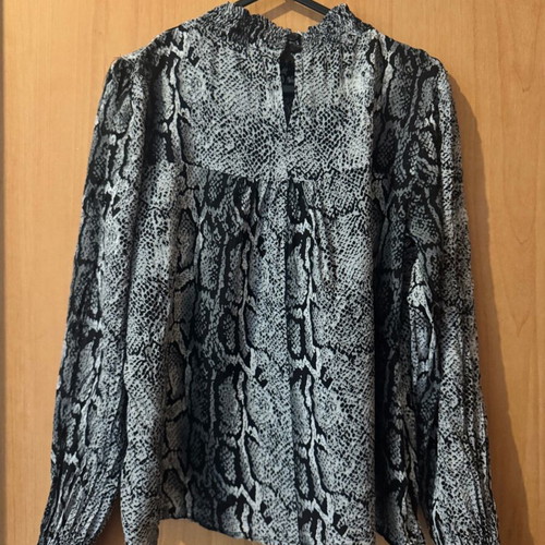Anel blouse black and white snake print with high neck like new