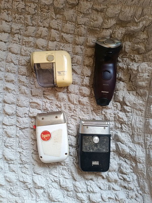 Vintage Braun Philips Figaro and WFE Fusselboy shavers used, pack of 4
