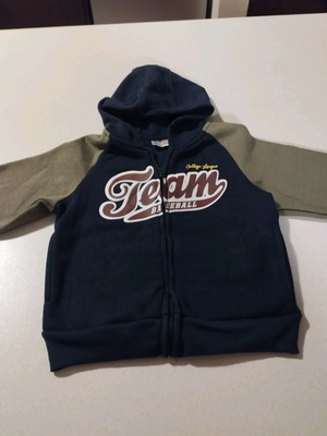 Prenatal sweatshirt for boy 3-4 years like new, blue and green