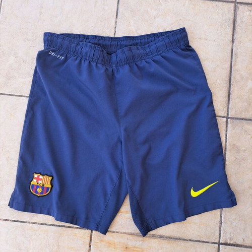 Nike Barcelona shorts like new, size small