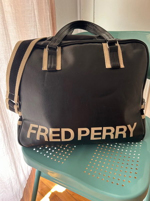 Fred Perry large handbag like new, black and white, 35x40 cm