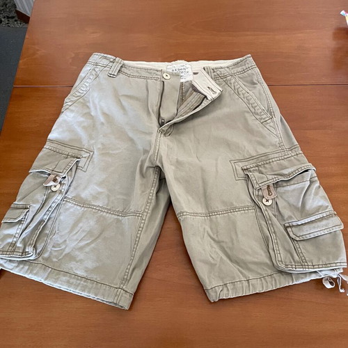 Urban Heritage Bermuda shorts size M, beige