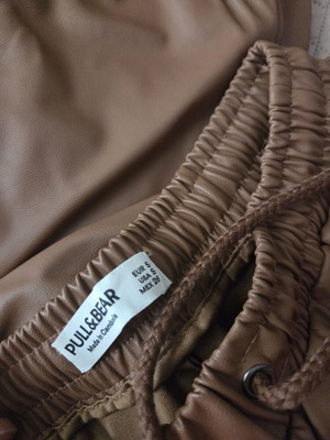 Γυναικείο παντελόνι Pull & Bear μέγεθος S καινούργιο, μπεζ και καφέ