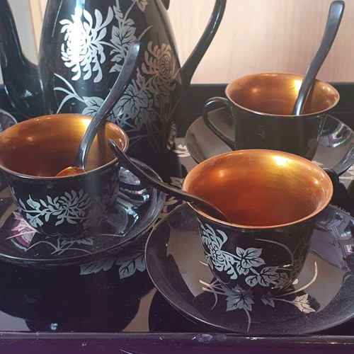 Antique Japanese style tea set from the 60s, wooden lacquered, 21 pieces