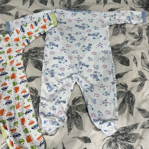 Cotton baby rompers 2-5 months like new, 100% cotton