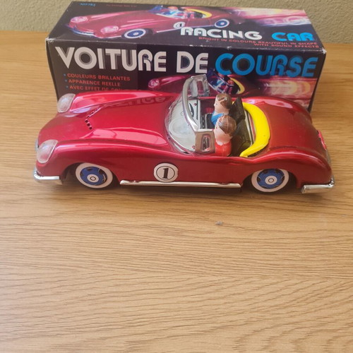MF763 Red Racer collectible toy car with 2 drivers, like new
