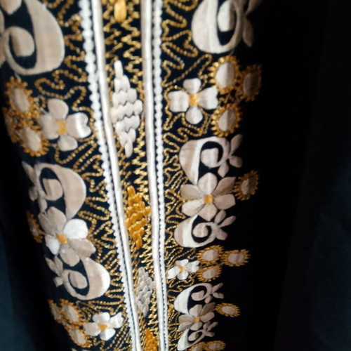 Luxury traditional caftan dress from Dubai like new, black with gold embroidery
