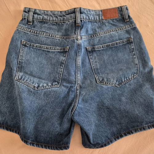 Jeans short Bershka like new, high rise, size M 38 10, blue