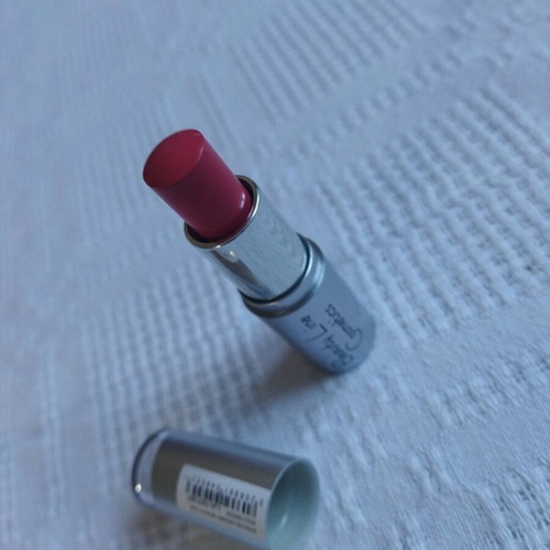 Dust and Cream lipstick new, fuchsia-red color