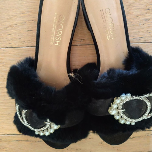 Leather mule with fur and buckle, like new, size 39