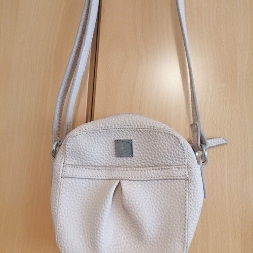 Kem crossbody bag beige used