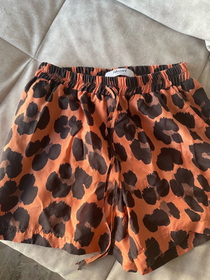 Blumarine Leopard shorts like new, size S
