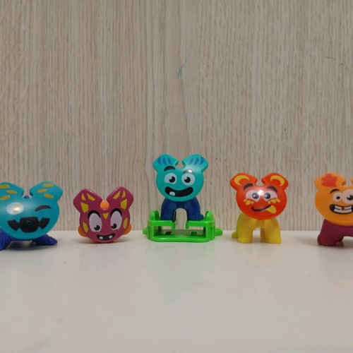 Kinder Surprise Joy figures miniatures used, set of spaceships and monsters