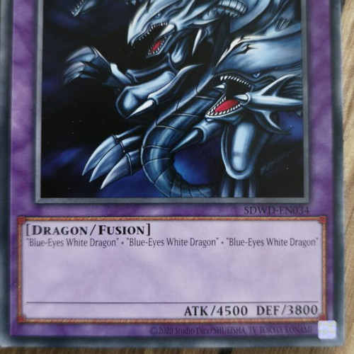 Blue Eyes White Dragon set like new with extras gifts in cases