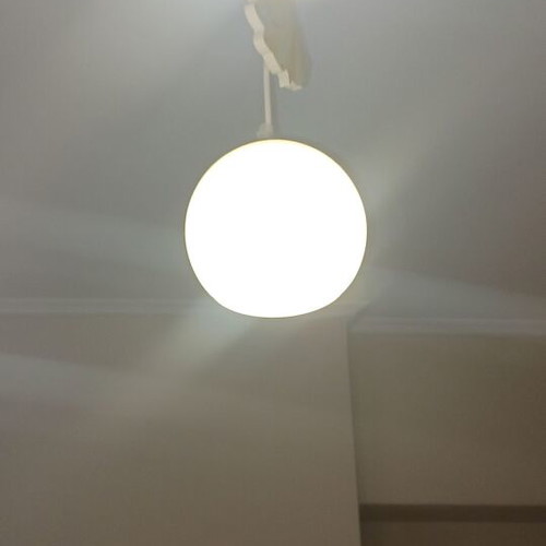 Children's ceiling light girl-themed used with one globe to replace