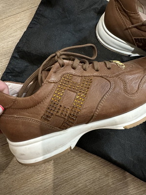 Classico leather shoes with strass, size 39, brown
