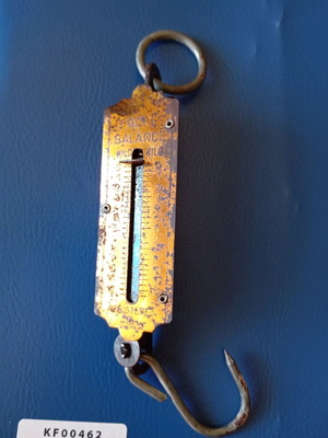 Vintage pocket balance 12 kilo used