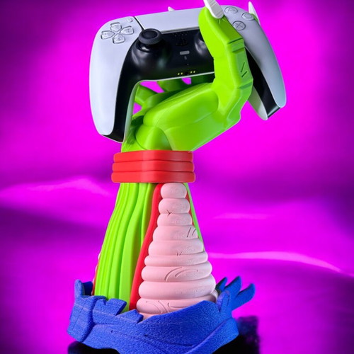 Universal Controller Stand inspired by Piccolo for PS5 and Xbox