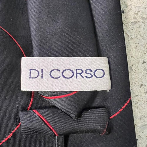 Tie like new in black and blue colors