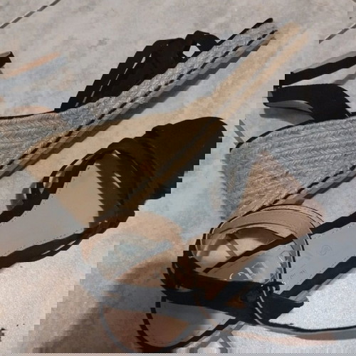 Sfera πλατφόρμα νούμερο 38 μαύρη, σανδάλια like new