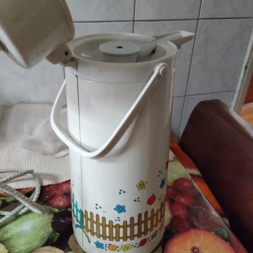 Collectible thermos set, large size